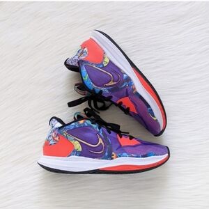 Nike Kyrie Low 5 Basketball Shoes
